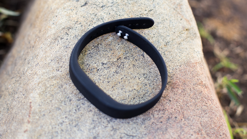 Illustration for article titled Sony SmartBand SW10 Review: Swings For the Fences, Misses By a Mile